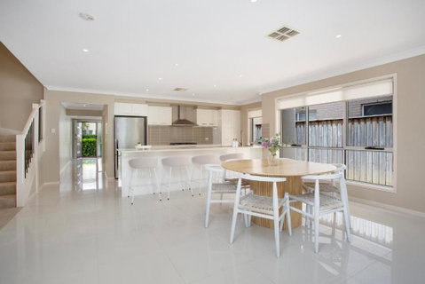 Entire Home In Park Central - Family-Friendly Getaway - Walk To Parks, Shops And Transport In Macarthur - Yamba Accommodation 3