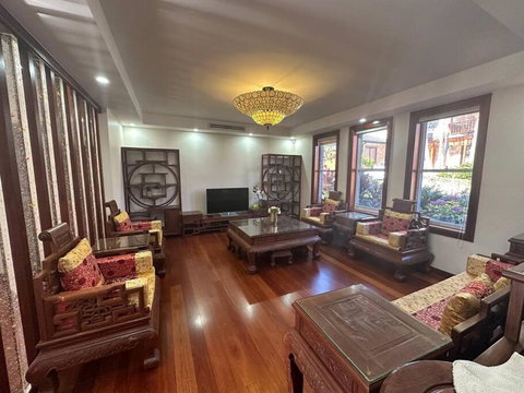 Exquisite Chinese Style Garden - Yamba Accommodation 0