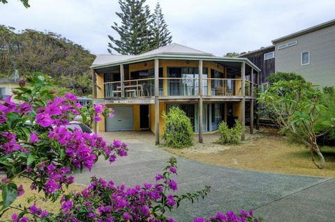 Far Shore - Yamba Accommodation 0