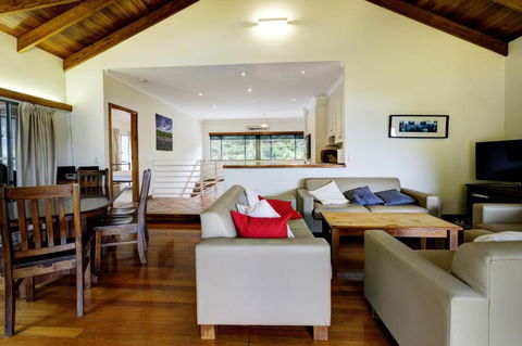 Far Shore - Yamba Accommodation 3