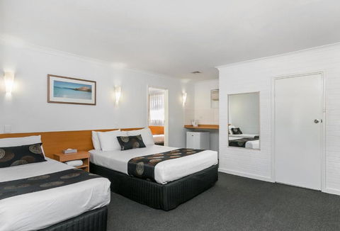 Flag Motor Lodge - Yamba Accommodation 3