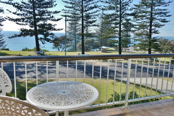 Flinders Lodge 4, 4 - 22 Clarence St with Yamba Accommodation