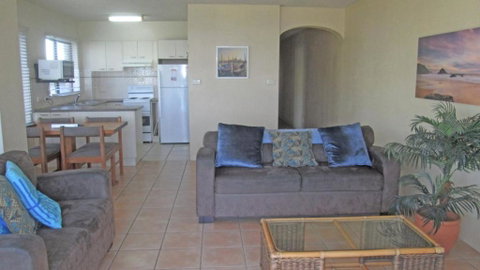 Flinders Lodge 4, 4 - 22 Clarence St - Yamba Accommodation 2
