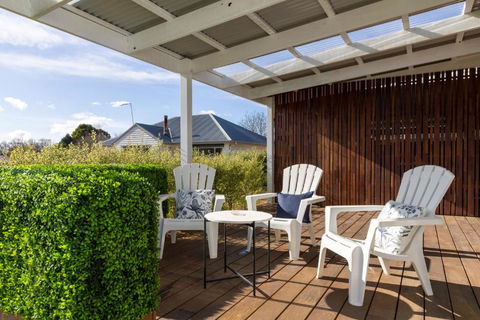 FOREST CORNER - 3 BEDROOM WEATHERBOARD, TRENTHAM - Yamba Accommodation 2