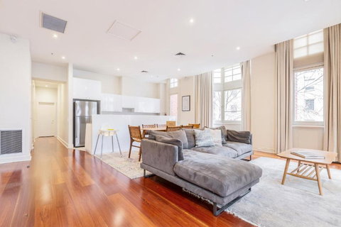 Fabulous Collins Street Luxury 2 BR Apartment - Yamba Accommodation 4