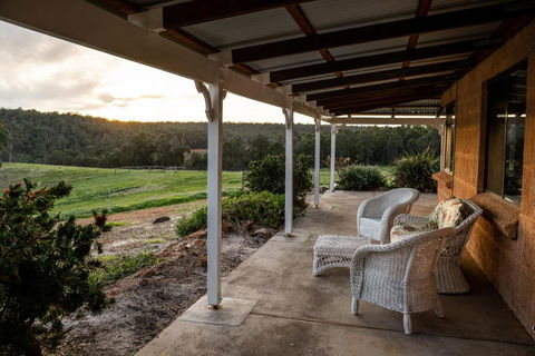 Glen Mervyn Lodge - Yamba Accommodation 3