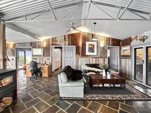 Golden Ash Grove Eco Farm - Yamba Accommodation 4