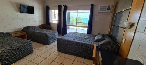 Grand Hotel - Yamba Accommodation 1