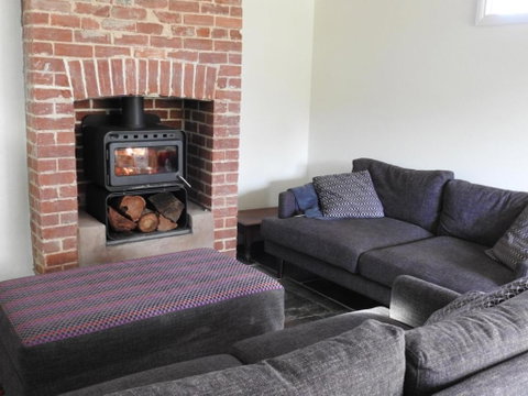 Grape Pickers Cottage - Yamba Accommodation 2