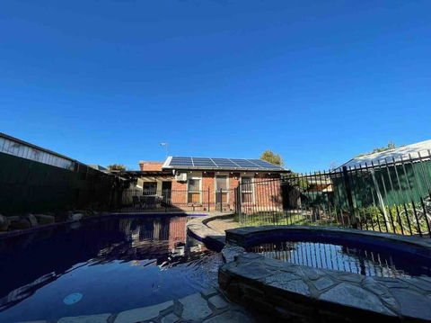Group House With Views Of The Salt Pool And Spa - Yamba Accommodation 1