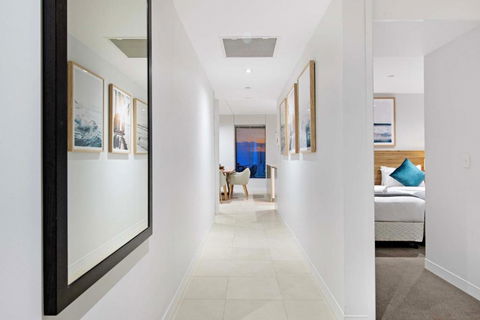 GUARANTEED OCEAN VIEW - Level 16 And Up - Soul Surfers Paradise - Self Contained &Privately Managed - Yamba Accommodation 1