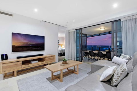 GUARANTEED OCEAN VIEW - Level 16 And Up - Soul Surfers Paradise - Self Contained &Privately Managed - Yamba Accommodation 3