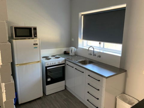 Hello Adelaide Motel And Apartments - Yamba Accommodation 3