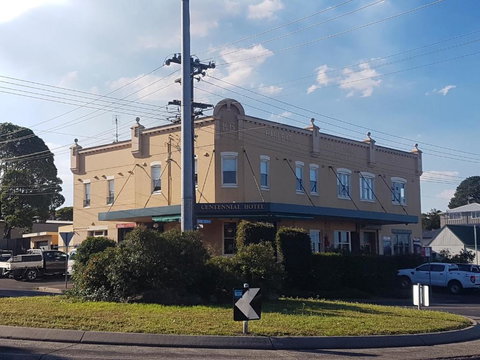 Helensburgh Hotel - Yamba Accommodation 0