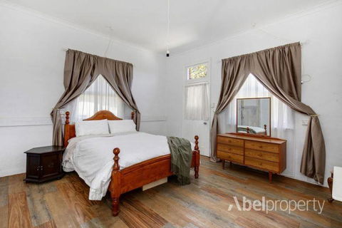 Historical Cottage In The Hills - Yamba Accommodation 0