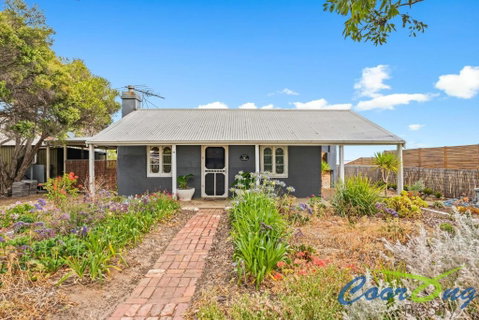 Hyde Cottage - Yamba Accommodation 0