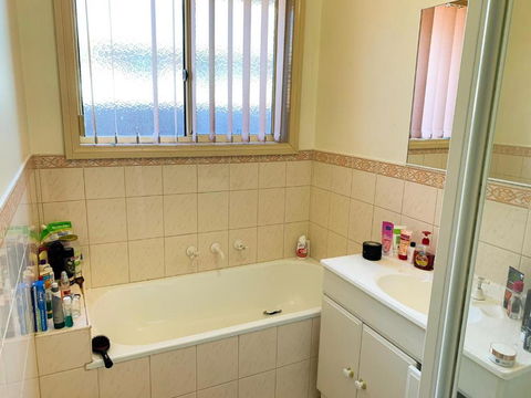 In The Heart Of Epping Shared House - Yamba Accommodation 2