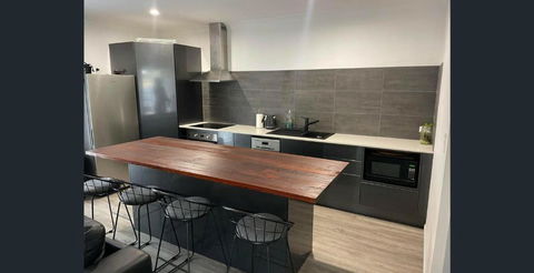 Island Haven Wood - Yamba Accommodation 3