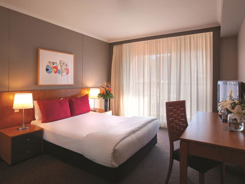 Adina Apartment Hotel Sydney Town Hall - Yamba Accommodation 2