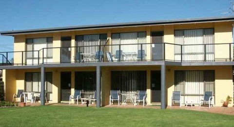 Admirals Lodge Merimbula - Yamba Accommodation 0