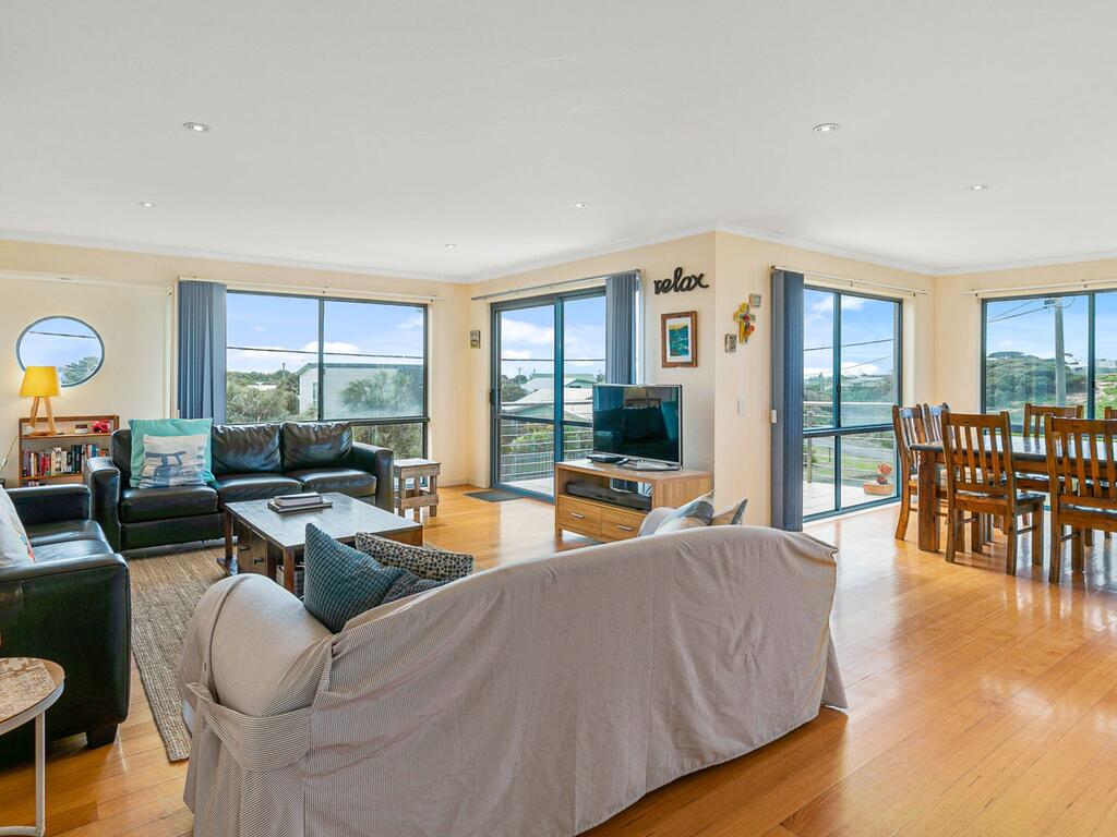 Surf Beach VIC Yamba Accommodation