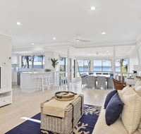 Adrift Retreat - St Georges Basin Waterfront Home - Yamba Accommodation