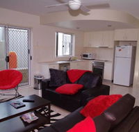 Adrift 5B Scott Street - Yamba Accommodation