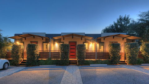 Airport Tourist Village Melbourne - Yamba Accommodation 0
