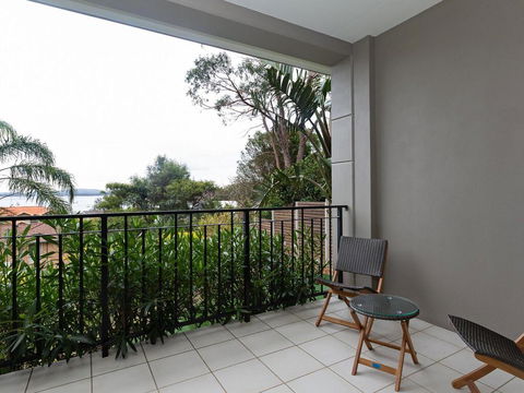 Aislinn' 3/273 Corrie Parade - Air Con, Water Views, BBQ - Yamba Accommodation 2