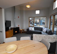 Akuna 3 - Yamba Accommodation