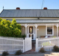 Albert Cottage - Yamba Accommodation