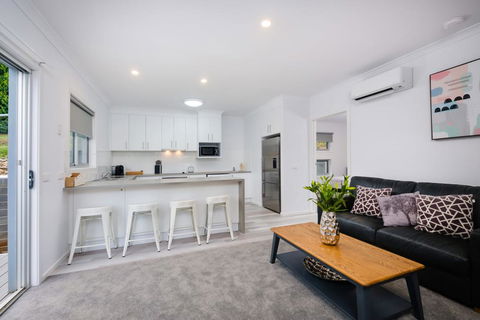 Albury Yalandra Apartment 3 - Yamba Accommodation 2