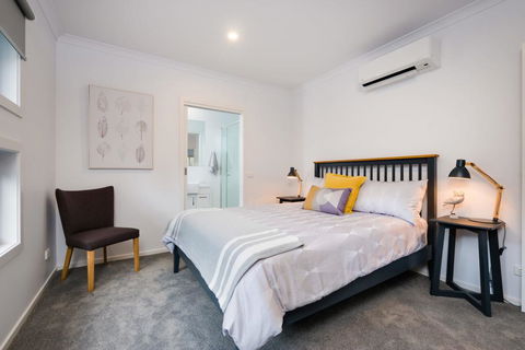 Albury Yalandra Apartment 5 - Yamba Accommodation 3