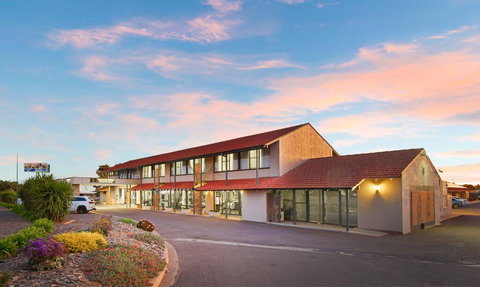 Alexander Motel Whyalla - Yamba Accommodation 0