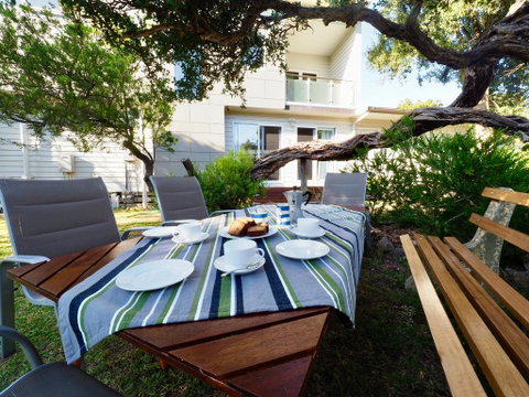 Alice's Palace, 2-minute Walk To Lifeguard Patrolled Surf Beach - Yamba Accommodation 2