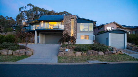 Alpine Air - Yamba Accommodation 0