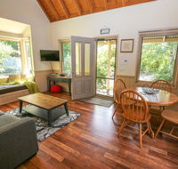 Alpine Arnica Cottage 2 - Yamba Accommodation