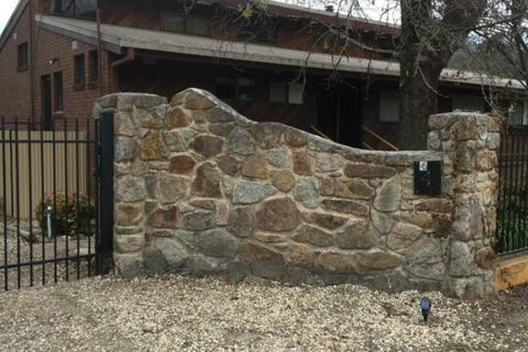 Alpine Guest House - Yamba Accommodation 1