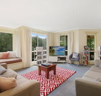 Alpine Vista - Short walk to town centre - Yamba Accommodation