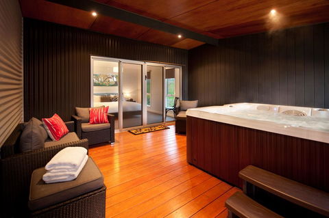 Alyonah Daylesford - Yamba Accommodation 2