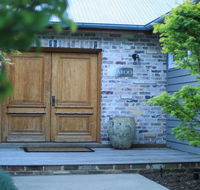 Amaroo - modern luxurious and chic - Yamba Accommodation