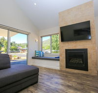 Amber Mist Villa One - Yamba Accommodation