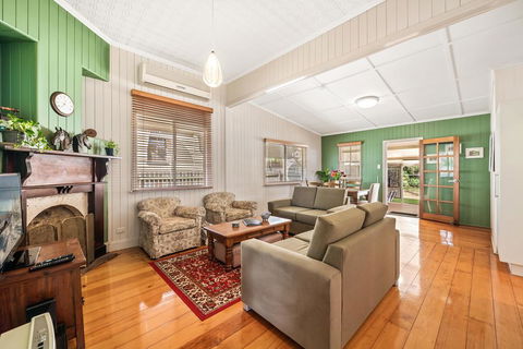 Ambiente Cottage - Pet And Family Friendly - Yamba Accommodation 2