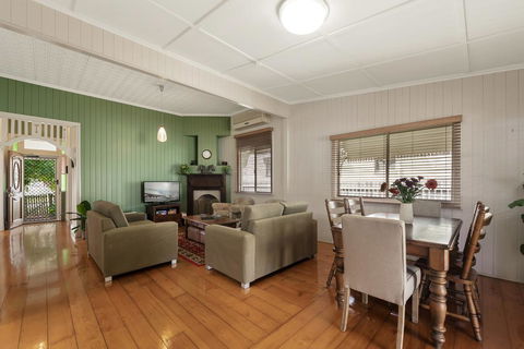 Ambiente Cottage - Pet And Family Friendly - Yamba Accommodation 3