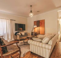 Ambrose On Byng - Central Location w/ 2 Bathroom - Yamba Accommodation