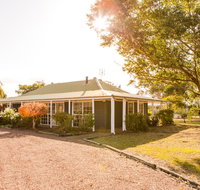 Among the Vines - Yamba Accommodation