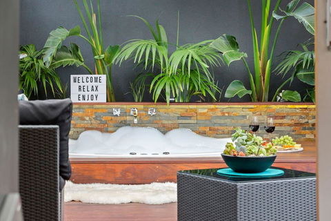 AMORE A Tranquil Retreat With Couples Spa - Yamba Accommodation 0