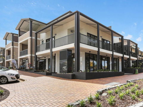 Anchored@Oceania - Yamba Accommodation 2