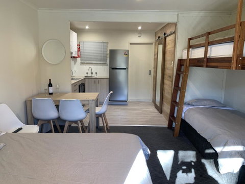 Aneeki Ski Lodge - Yamba Accommodation 1