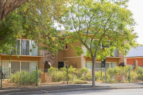 Angaston Mews - Yamba Accommodation 0
